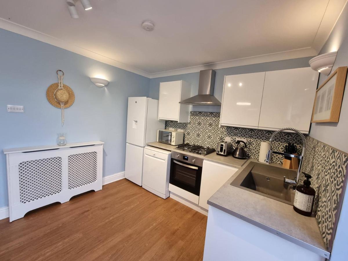 Apartment 28 Excellentstays - Heathrow - 5 Bedroom House