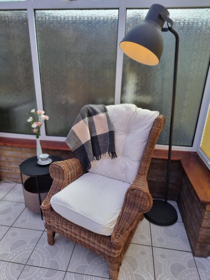 28 Excellentstays - Heathrow - 5 Bedroom House Apartment