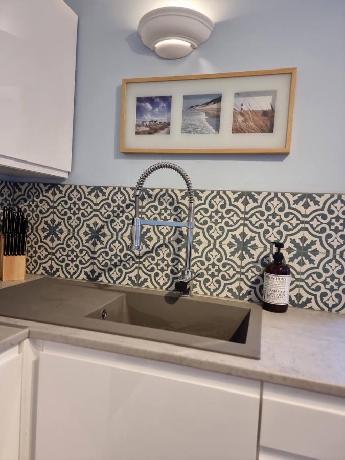 28 Excellentstays - Heathrow - 5 Bedroom House * Stanwell