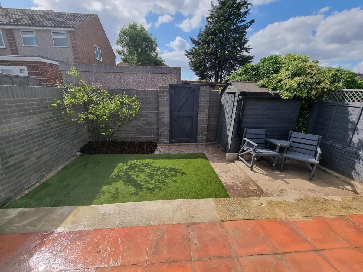 Apartment 28 Excellentstays - Heathrow - 5 Bedroom House *